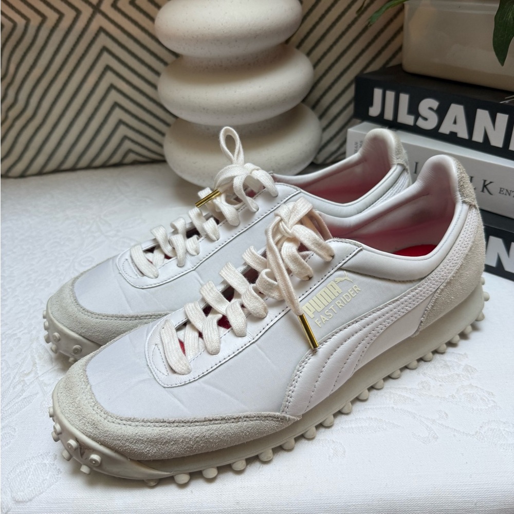 Puma White Sneakers Low-Top Versatile Design